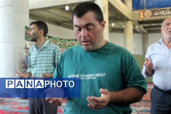 اقامه نماز جمعه‌ در گلوگاه 