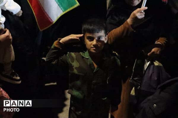 اجتماع مردمی بیعت با رهبر انقلاب در نیشابور 