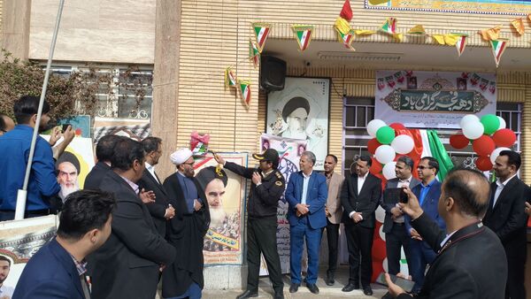 طنین گلبانگ انقلاب در دبیرستان شبانه روزی همای رحمت شهرستان سرخس