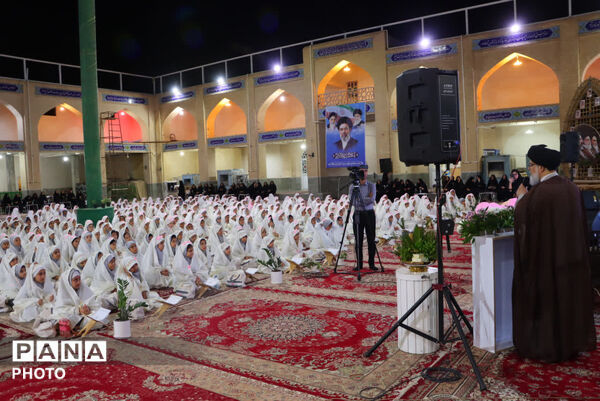 جشن تکلیف بیش از ۷۰۰ دانش آموز بافقی