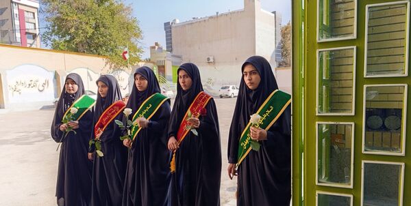 یادواره شهدا در اسدآباد 