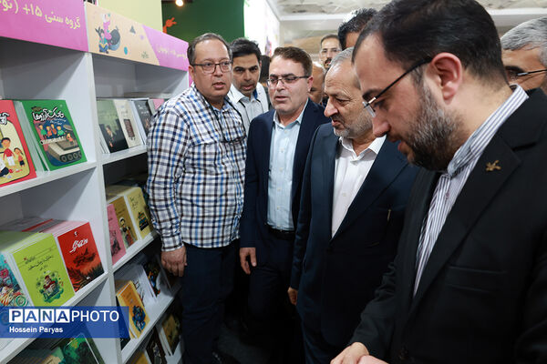 بازدید وزیر آموزش و پرورش از سی‌وششمین نمایشگاه بین‌المللی کتاب تهران 