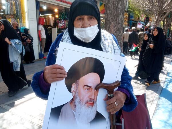 حضور پرشور مشهدی‌ها در راهپیمایی روز قدس؛ فریاد حمایت از فلسطین