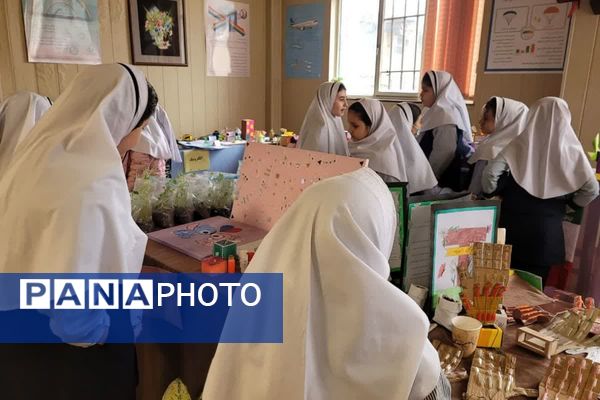 دختران سمایی پژوهش را از نو می‌سازند و آینده را رقم می‌زنند