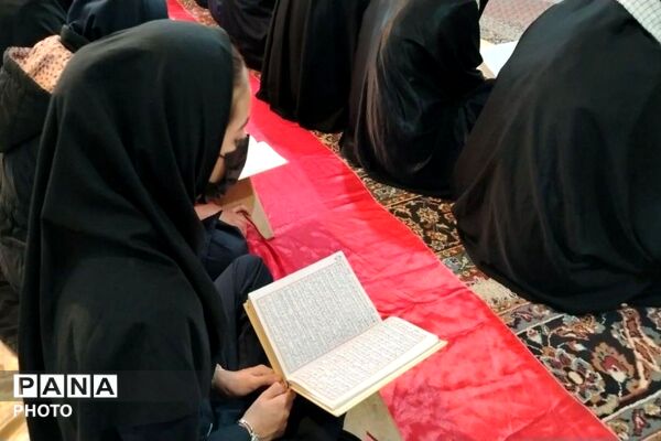 اجلاسیه نماز همراه با محفل انس با قرآن کریم در مسجد ابوالفضلی نیشابور 