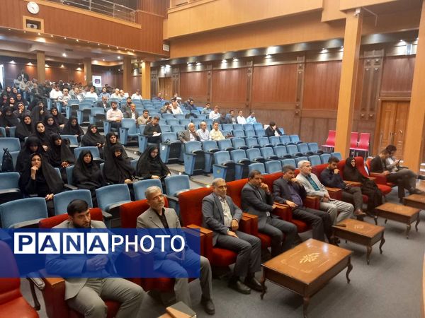 جلسه ستاد پروژه مهر مدارس دولتی و غیردولتی ناحیه ۶ مشهد در فرهنگسرای مصلی نژاد