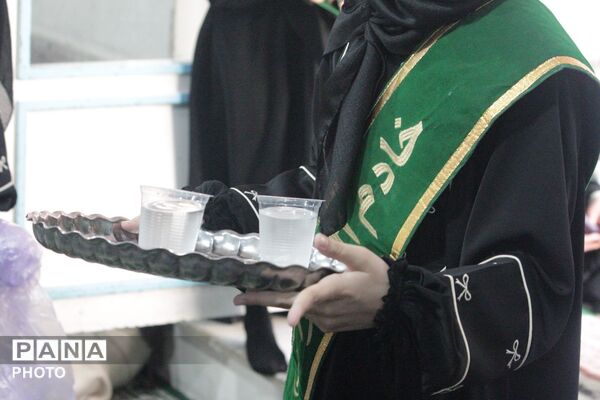 زمزمه‌های دخترانه در سوگِ دردانه حسین(ع)؛ محفلِ ارادت به حضرت رقیه(س) در اسلامشهر