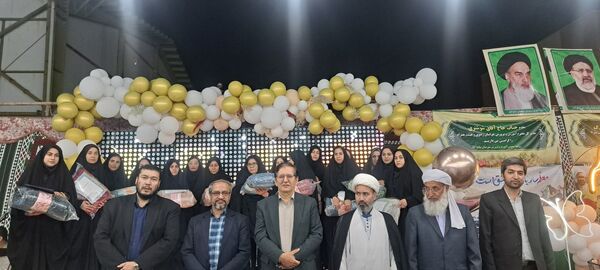 مراسم تجلیل از معلمان نمونه در شهرستان صالح آباد 