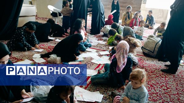 برپایی غرفه کودک در نمازجمعه شهرستان کاشمر 