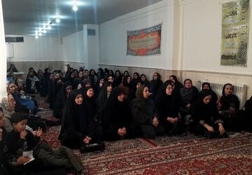 اولین جلسه  مشاوره با حضور اولیا پایه هفتم در دبیرستان دخترانه حداد مشهد