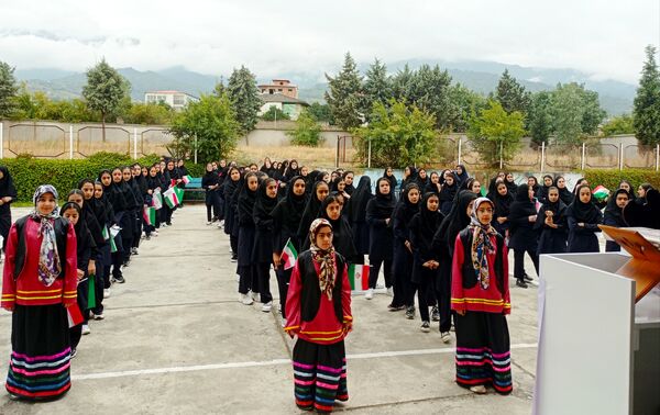 شروع سال تحصیلی جدید در دبیرستان یاران امام گلوگاه 