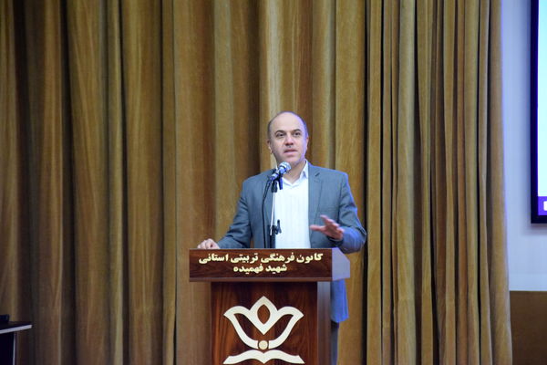  همایش معاونان پرورشی و مربیان امور تربیتی با محوریت طرح «ایرانمون» در کانون شهید فهمیده کرج 