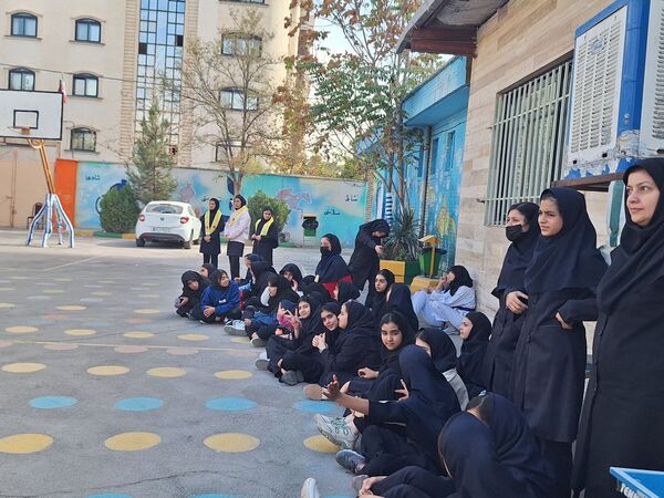 المپیاد ورزشی درون مدرسه ای در دبیرستان شهید قویدل