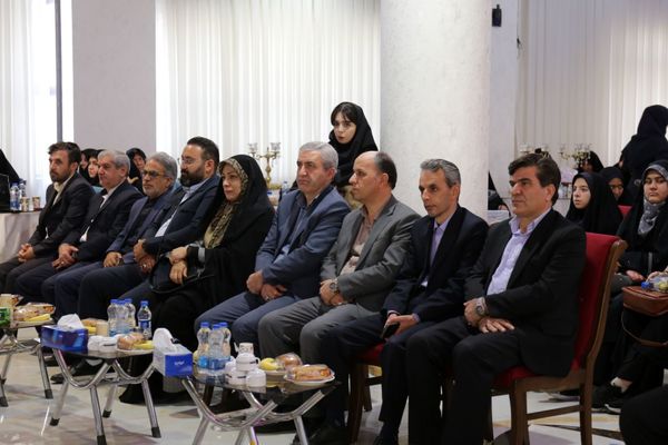 آیین تجلیل از برگزیدگان جشنواره قرآن عترت و نماز آذربایجان شرقی