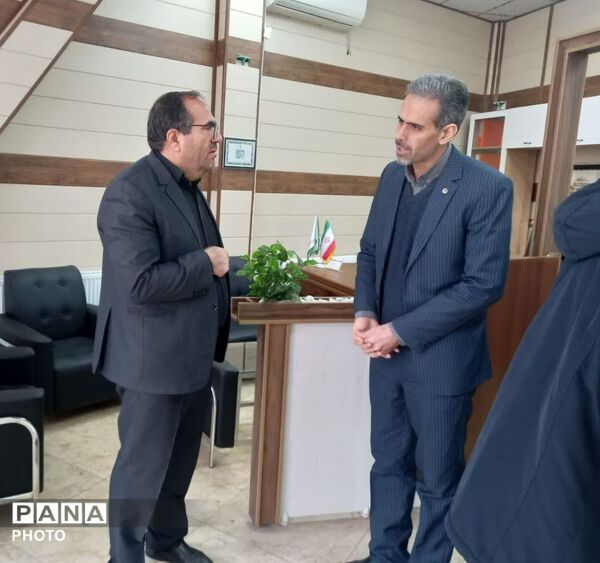 فرماندار اسدآباد از بانک‌های شهرستان بازدید کرد