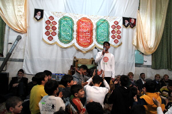 جشن ولادت امام حسین (ع) در شهر درق 