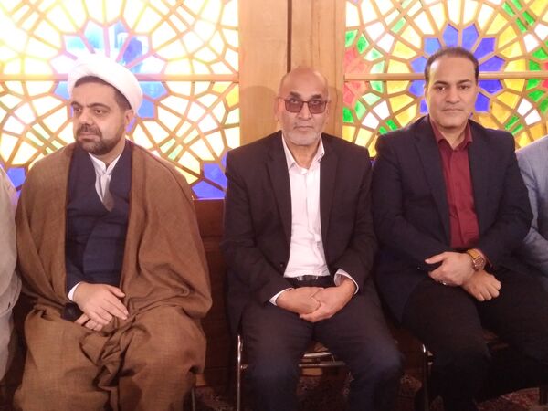 بزرگترین محفل دانش‌آموزی انس با قرآن در شهر یزد 