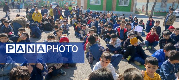 برگزاری مسابقات طناب کشی در مدرسه مبین شهرستان شیروان