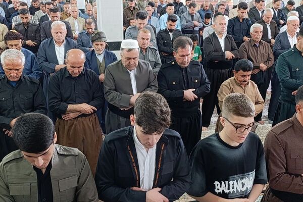 نماز عید سعید قربان در ثلاث باباجانی