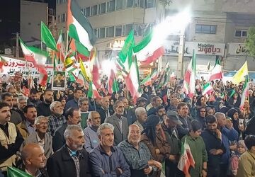 حضور مردم شهید پرور ایلام در خیابان ها