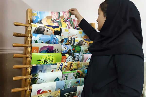 زنگ کتابخوانی در دبیرستان امام علی(ع) ورامین