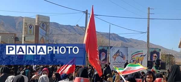 حضور پرشور و حماسه‌آفرین دانش‌آموزان نسر در راهپیمایی یوم‌الله ۱۳ آبان
