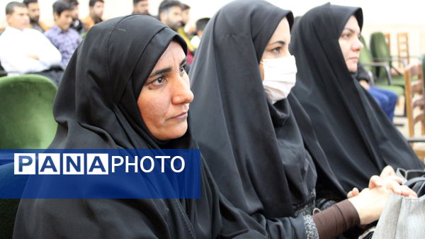 تجلیل از دانش‌آموزان برگزیده در چهل ودومین جشنواره فرهنگی هنری امید فردا شهرستان بن