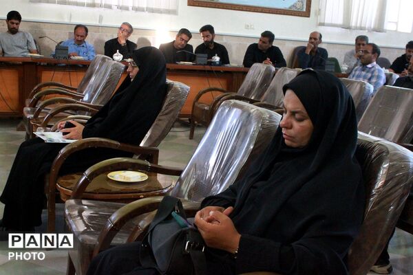 اولین نشست صمیمی بخشدار چترود با اعضای شوراهای اسلامی روستاهای بخش