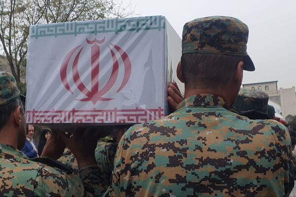 تشییع پیکر پاک و مطهر شهدای گمنام در شیراز 