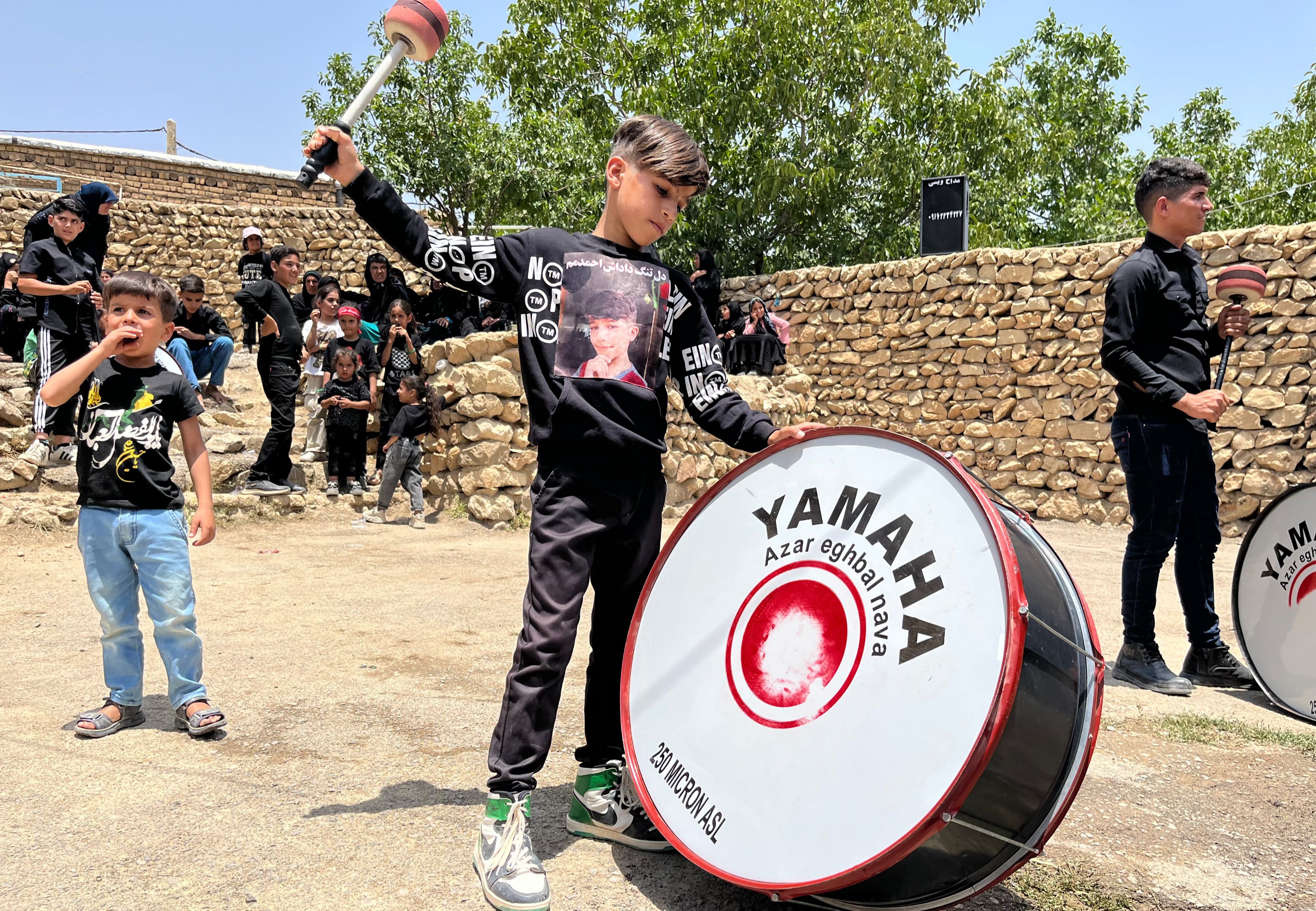 روستای قلعه سوخته در سوگ عاشورا