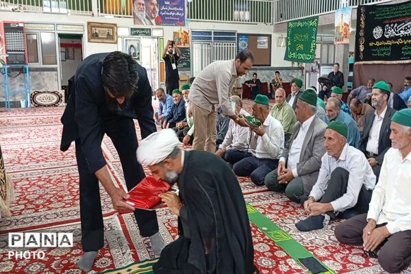 همبستگی مردم بار در اقامه نماز عبادی‌سیاسی جمعه