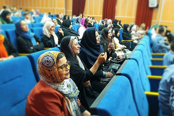 برگزاری جشن الفبای پسران دبستان شهدای غزه در کانون ملائک شهرستان قرچک با حضور گروه نمایشی روناک