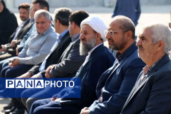 یادواره لاله‌های روشن در مدرسه تیزهوشان شهید بهشتی قرچک