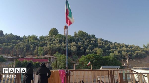 جشن جوانه‌ ها و زنگ مهر در مدرسه ایرانسل شهرستان معمولان