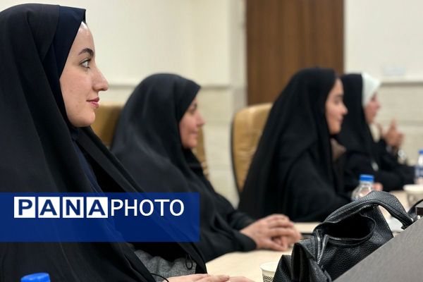 دیدار صمیمانه همکاران پرورشی اداره آموزش‌وپرورش شهرستان اسلامشهر با فرمانده بسیج فرهنگیان تهران