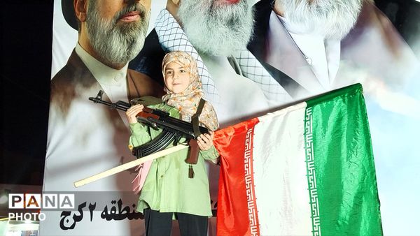 جانفدایان دهه نودی در تجمعات «ایران کوچک»