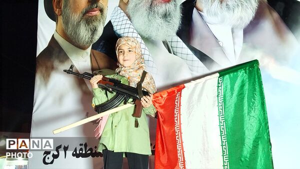 جانفدایان دهه نودی در تجمعات «ایران کوچک»