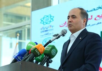 مردم با مدیریت مصرف برق، گاز و آب به استمرار فعالیت واحدهای تولیدی کمک کنند