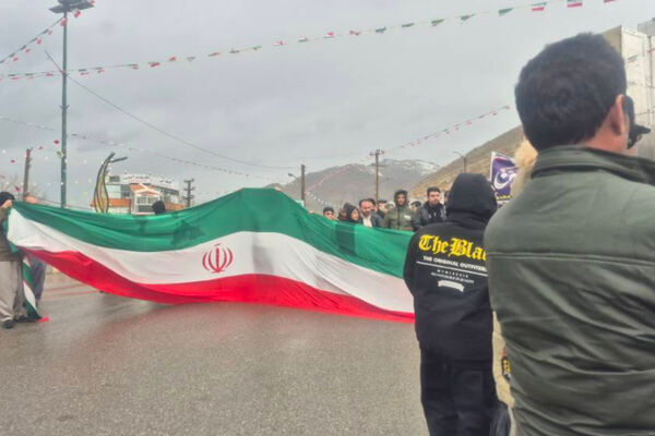 پاوه میزبان راهپیمایی باشکوه مردمی در ۲۲ بهمن