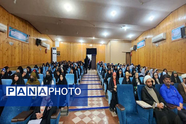 اختتامیه دوازدهمین دوره نمایشگاه‌های دانش‌آموزی مدرسه انقلاب ویژه دختران استان بوشهر