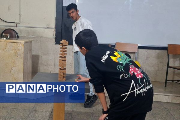 المپیاد رویش رقابتی مفرح و جذاب با حضور دانش‌آموزان  پسر مقطع متوسطه ناحیه ۳شیراز 
