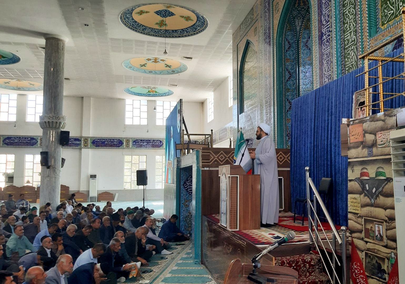 تقوای الهی و لقمه‌ حلال، راهکار اصلی برای حل مشکلات اقتصادی و اجتماعی