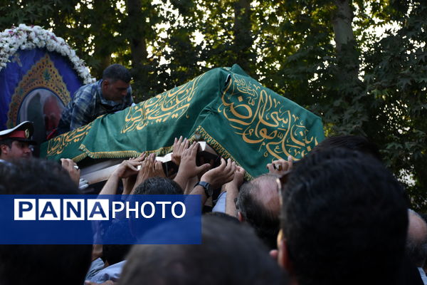 مراسم تشییع پیکر استاد فرشچیان