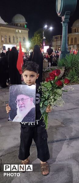 بازخوانی شکوهِ وفاداری به رهبر شهید در همدان
