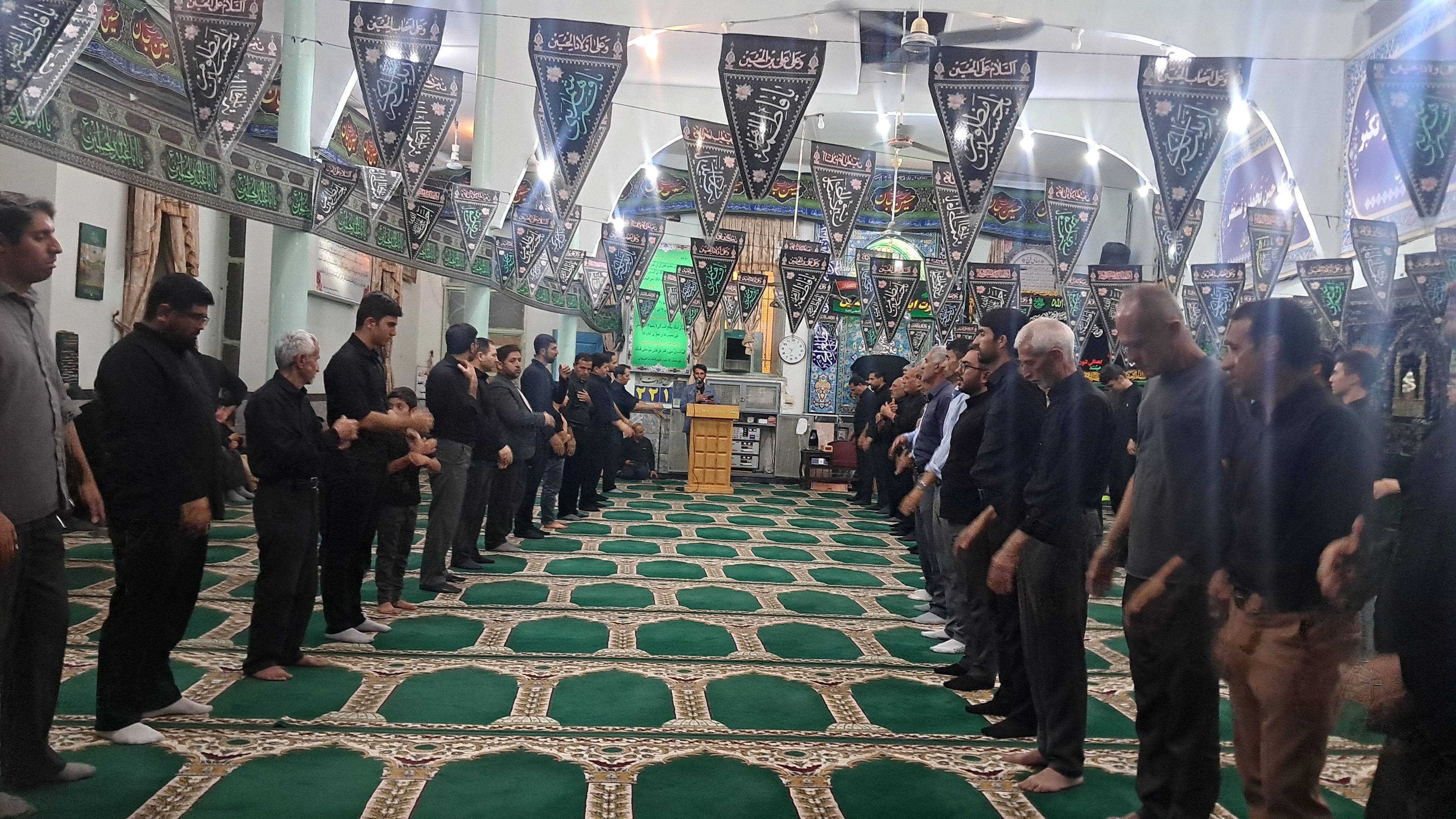 عزاداری شب‌های محرم در مسجد صاحب الزمان آشخانه 