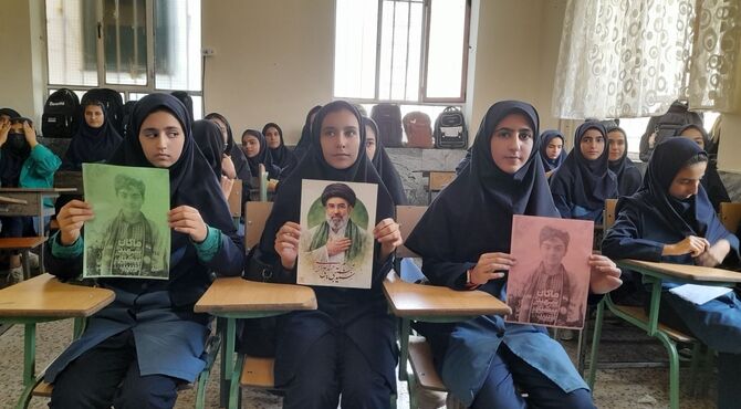 گرامیداشت یاد شهید ماکان نصیری در مدرسه خدیجه کبری شهرستان دورود