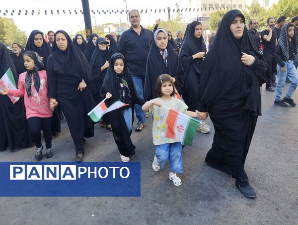 حضور جاماندگان اربعین حسینی در جوار امام مهربانی‌ها