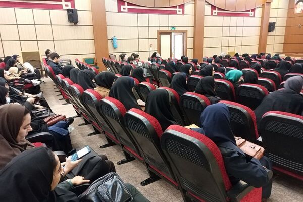 اولین دوره آموزشی آموزگاران پایه مدارس ابتدایی شهرستان رباط‌کریم