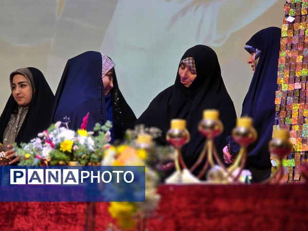 مراسم اعطا حکم اعضای کمیته‌های موسسه علامه امینی مشهد