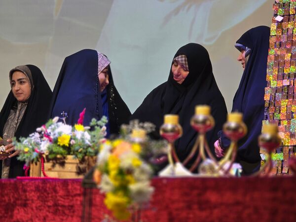 مراسم اعطا حکم اعضای کمیته‌های موسسه علامه امینی مشهد